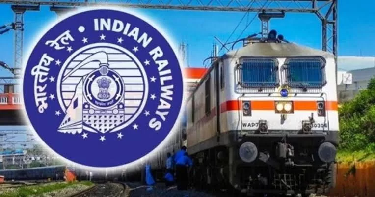 పంచవటి ఎక్స్ ప్రెస్ లో ఏర్పాటు చేసిన ఏటీఎం – ట్రైన్ లో మొదటి సారి ప్రారంభమైన సౌకర్యం